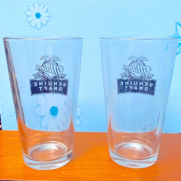 Vintage Frederick Miller Genuine Draft Beer Glasses Lot Of 2 With Black Graphic! - Picture 2 of 8
